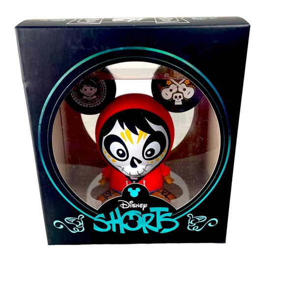 Coco Disney Shorts Series 2 Coco Miguel Vinyl Figure Collectible NEW! - Picture 2 of 9